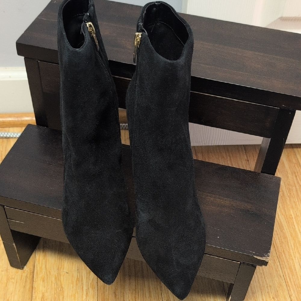 Marc Fisher Garina Black Suede Block Heeled Boots Size 10M - Picture 2 of 6